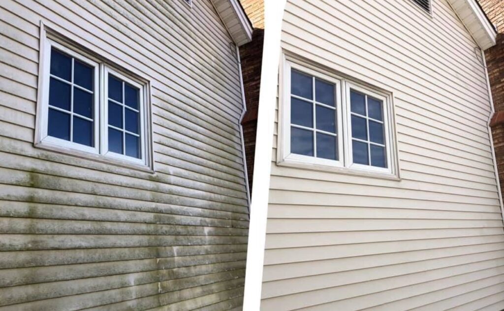 Deux vues d’une façade à bardage clair, avec des dépôts verts à gauche et une surface propre à droite.