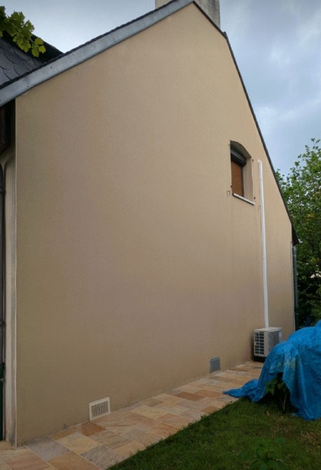 Façade rénovée et propre après nettoyage par drone SI-DRONE